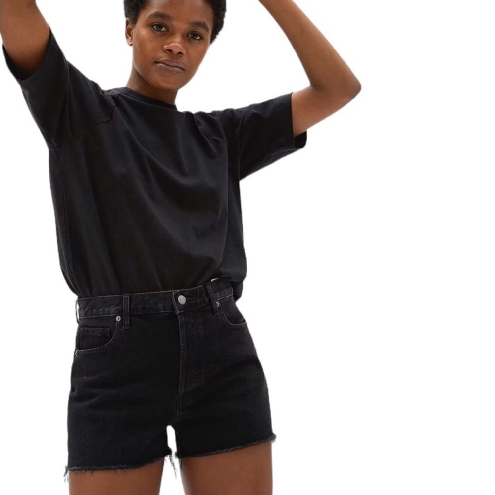 Everlane The Cheeky Denim Short in Black
